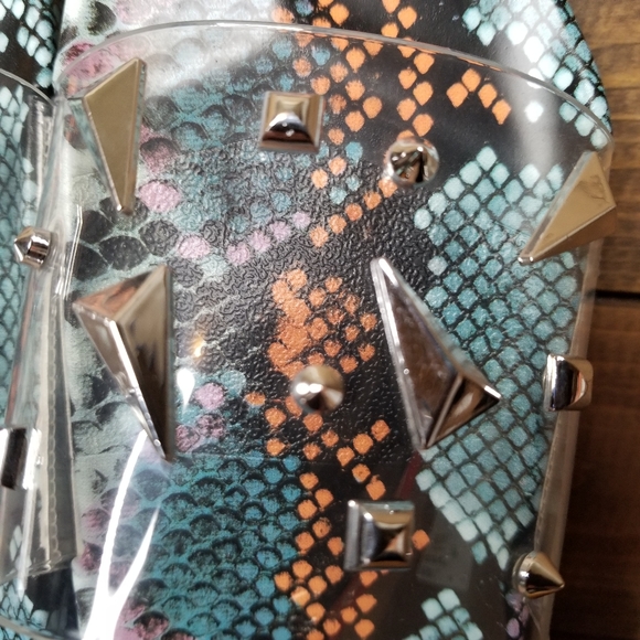 Katy Perry The Jimmi Studded Clear Snake Skin Slides NWOT 7M - Picture 8 of 8